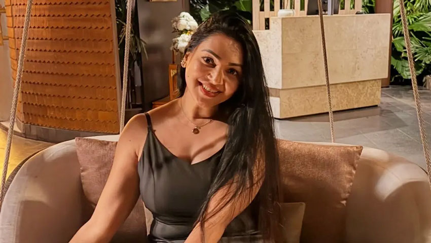বিয়ে ও সন্তান নিয়ে ভক্তের প্রশ্নে ক্ষোভ প্রকাশ প্রভার